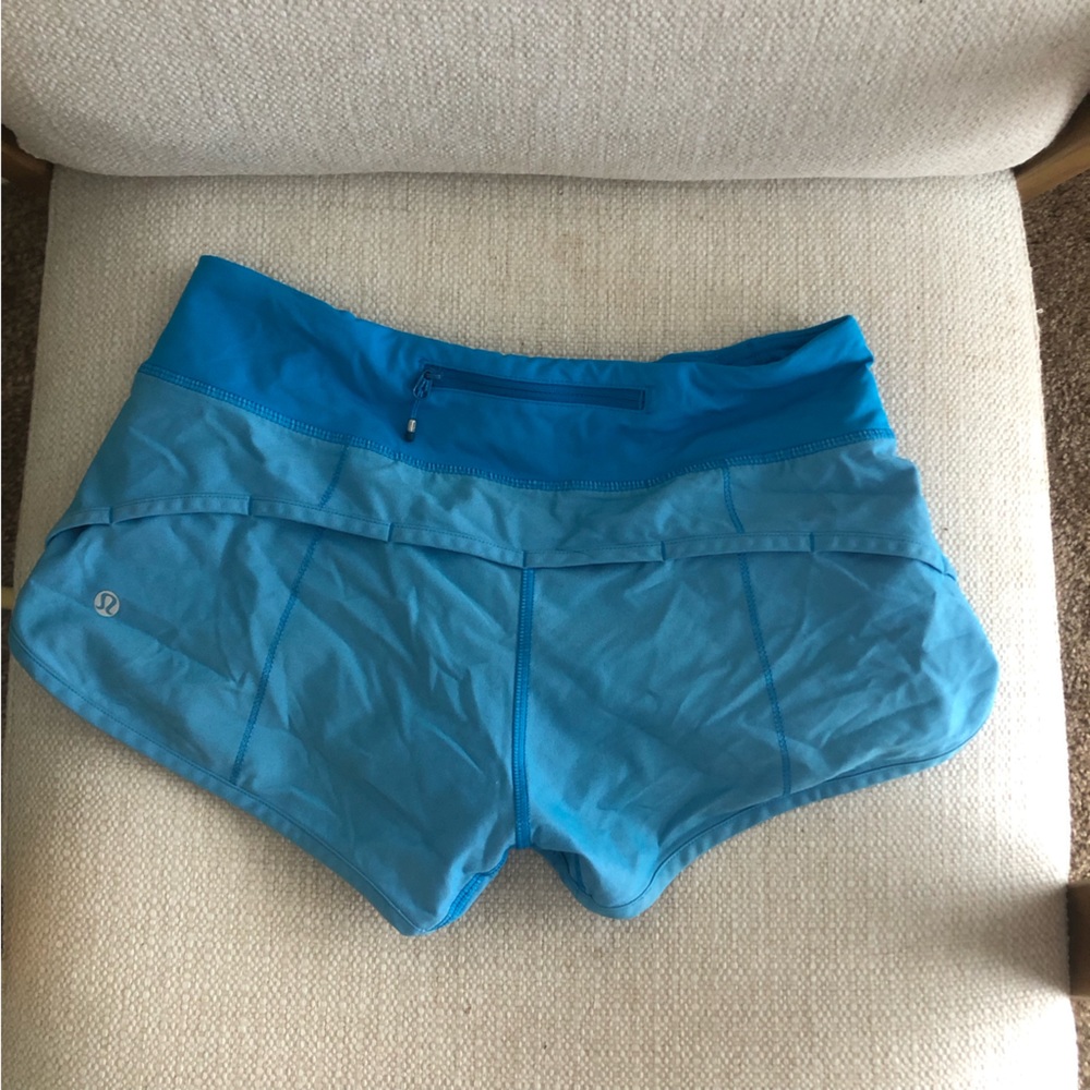 LULULEMON SPEED UP SHORT 2.5”💙🍋